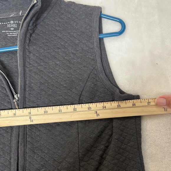 Karen Scott Sport Grey Zip Up  size small  business activewear Vest - Picture 5 of 9